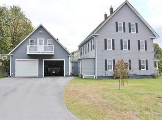 55 Granite St, Mexico, ME 04257