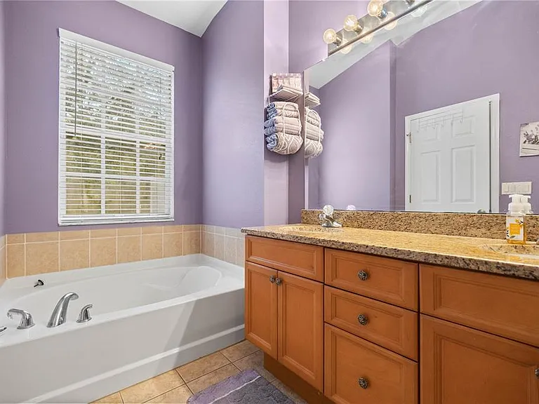 11328 Bridge Pine Dr — Photo 19