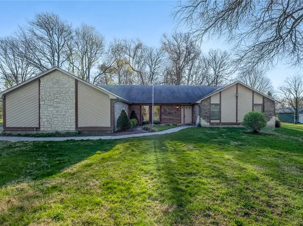 276 S Fairfield Rd, Bellbrook, OH 45305
