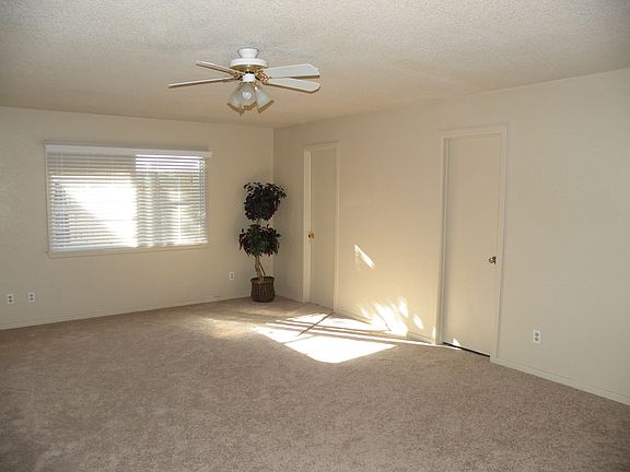 5th image of 1510 S Avenue L