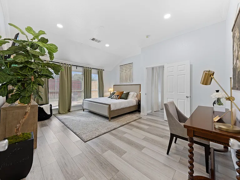 4835 Crown Dr — Photo 28