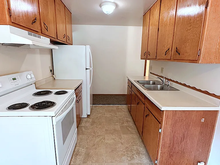 Davern Park Apartments — Photo 39
