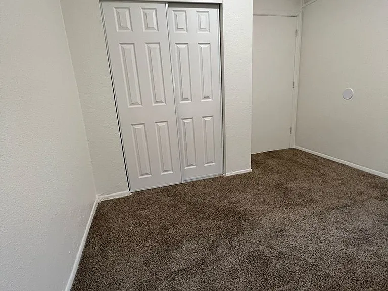 12700 Constitution Ave NE — Photo 14