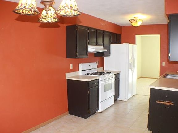 4th image of 1831 Bright View Dr