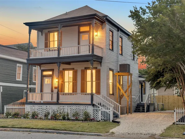 614 11th St, Galveston, TX 77550