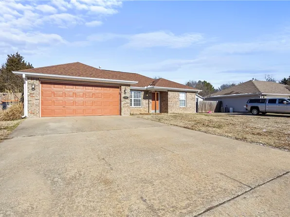 532 Stowers Ave, Elkins, AR 72727