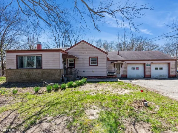 104 E 700 N, Valparaiso, IN 46383