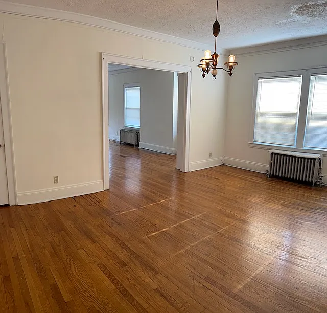 2 bed, 1100 sqft, $1,200 — Photo 2