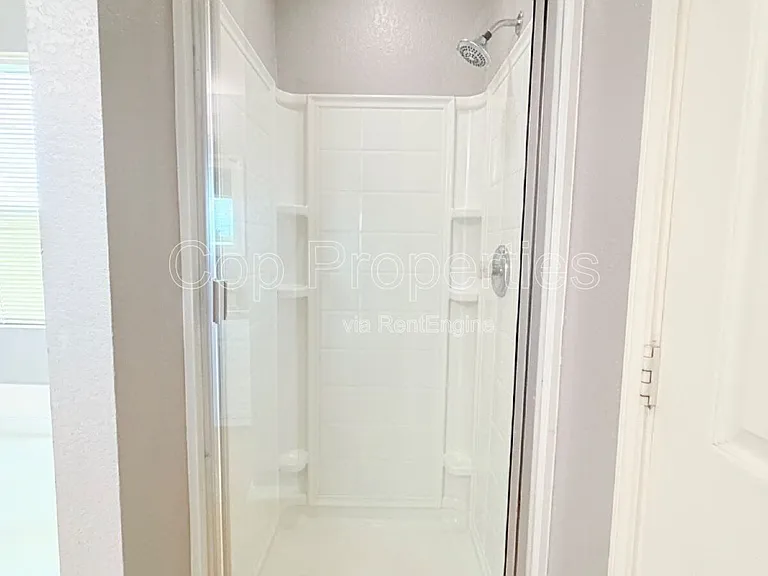6527 Ithaca Fls — Photo 24