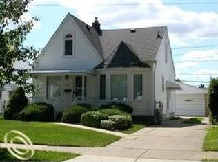 2286 9th St, Wyandotte, MI