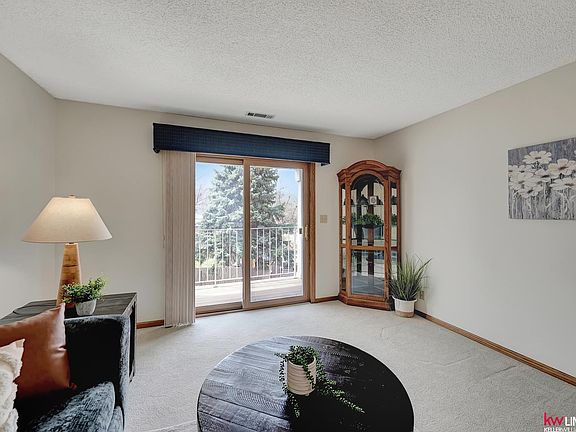 4th image of 3001 S 51st St Unit 4409