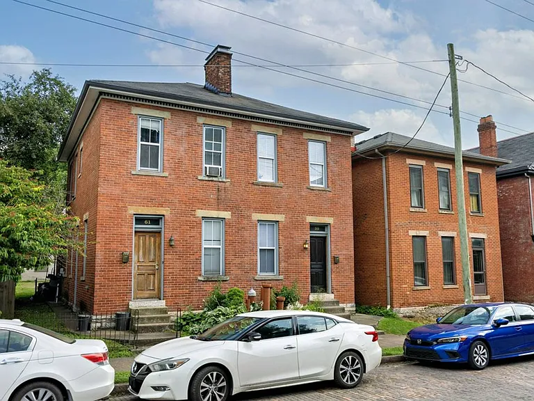 E Lincoln St 59-61 MLR — Photo 35