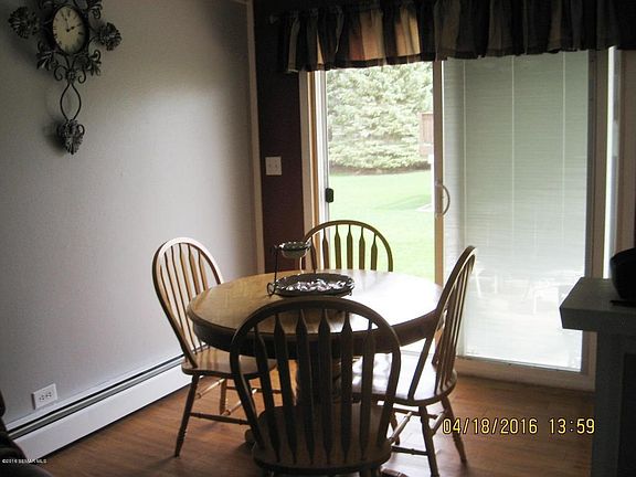 5th image of 1805 7th Ave NE