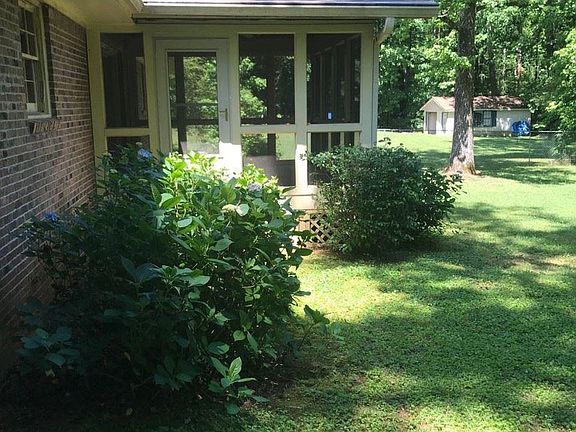 5th image of 1097 Wesley Park Dr SW
