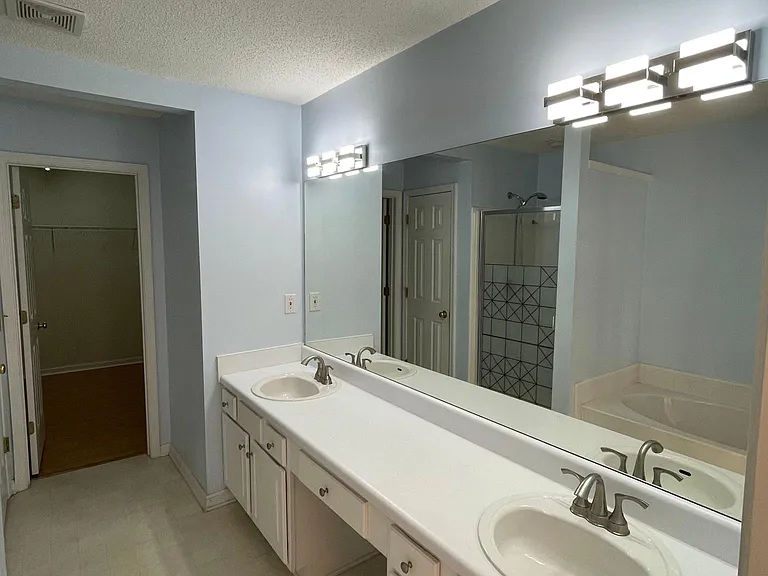 3624 Gainesway Ct — Photo 4