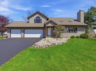 6715 Forest Park Dr, Deforest, WI 53532