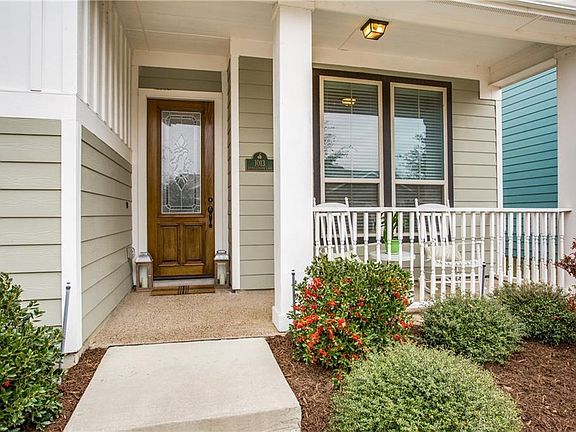 3rd image of 1013 Appalachian Ln