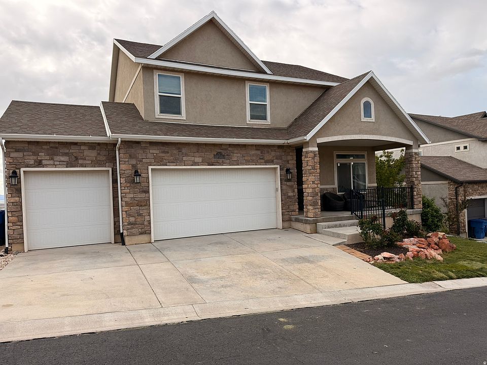 1st image of 452 S Sunset Ridge Dr