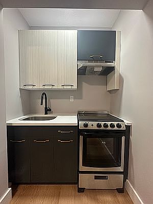 2nd image of 545 W 125th St #32A