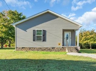 1306 Old Cowan Rd, Winchester, TN 37398