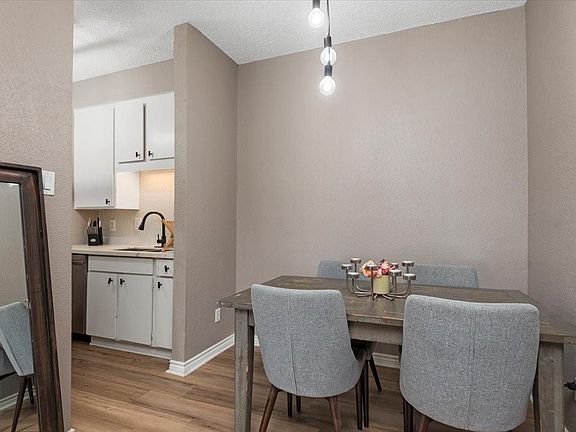 5th image of 10047 Westpark Dr APT 33