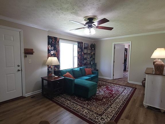5th image of 617 Hillside Rd