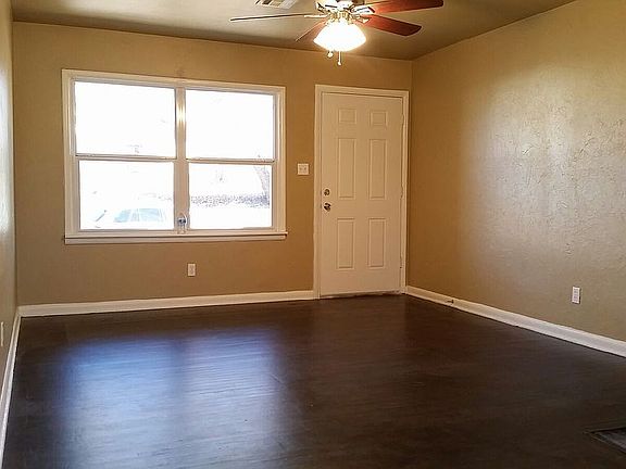 5th image of 3413 Sycamore Dr