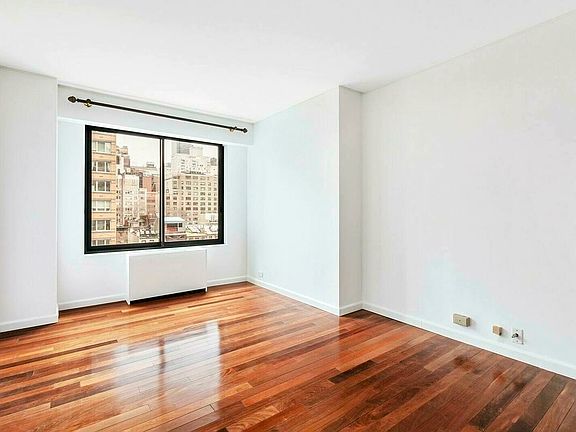 4th image of 200 E 61st St APT 7F