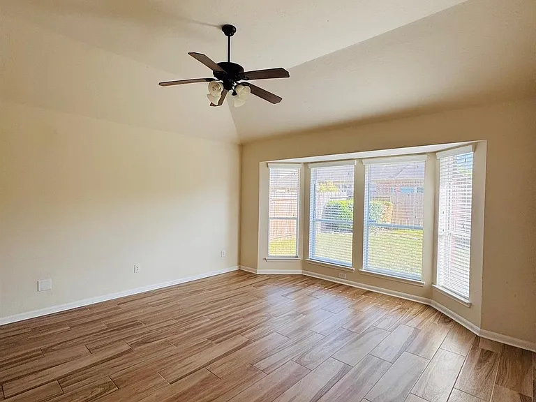 26123 Ginger Gables Ln — Photo 14