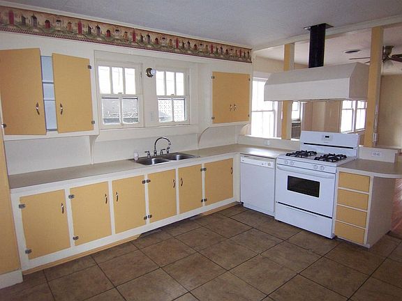 4th image of 206 New Orleans Blvd