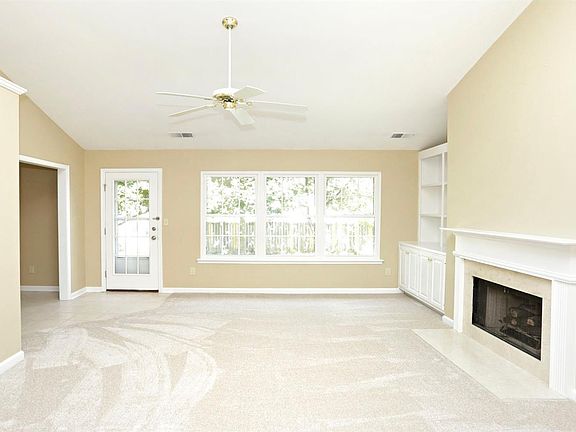 3rd image of 1033 Wyndham Hills Dr
