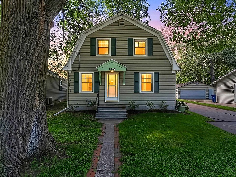 1st image of 1492 Eliza St