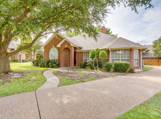 7504 Caddo Ct, Fort Worth, TX 76132