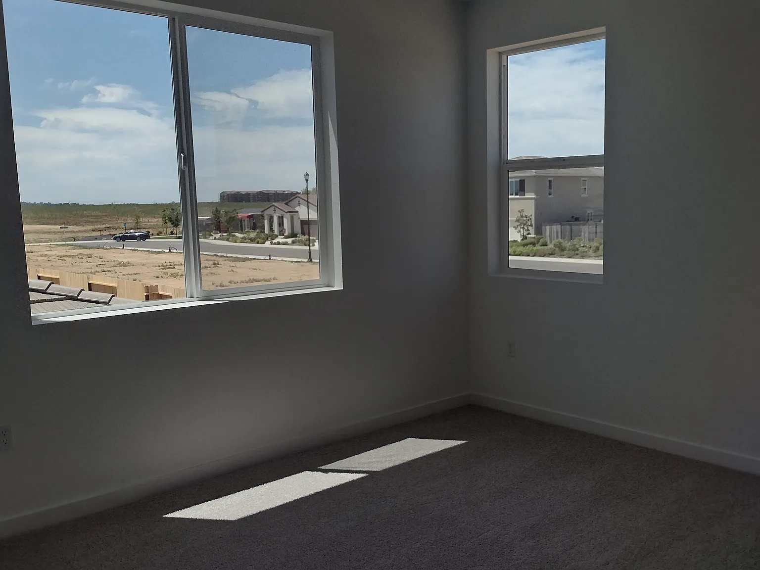 Sunscape Way, Roseville — Photo 3