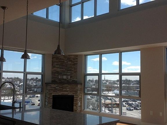 4th image of 201 Elliott St Unit 600