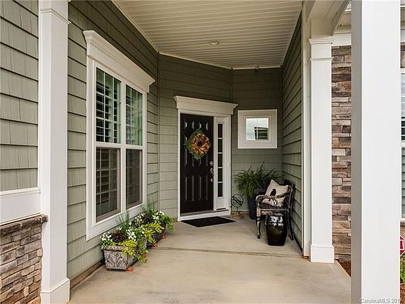 2nd image of 6082 Jack Thomas Dr