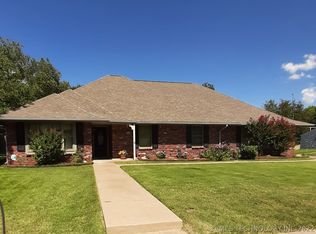 8407 E 106th St, Tulsa, OK 74133