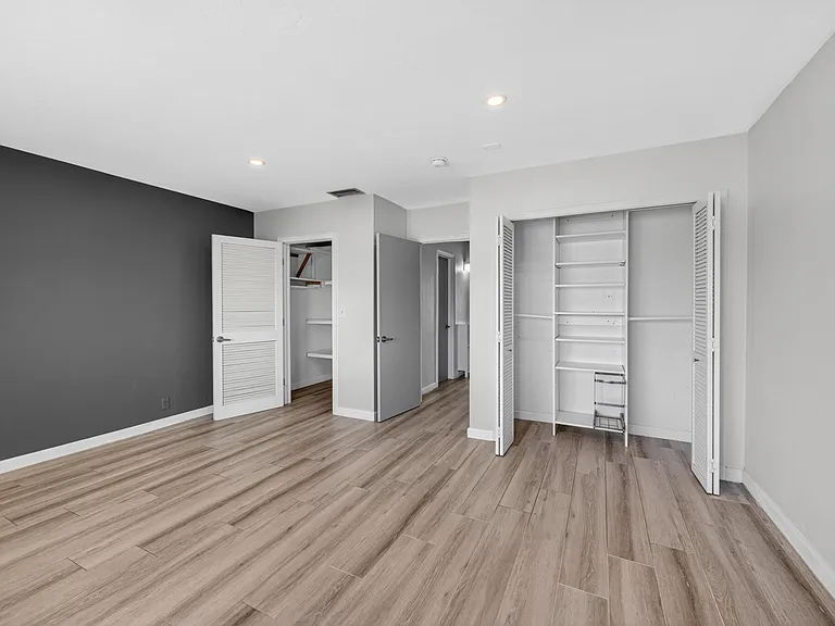505 NE 20th Ave #209 — Photo 16