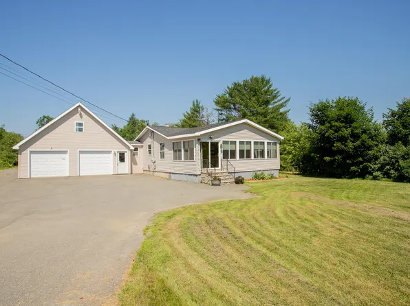 1238 Pushaw Road, Glenburn, ME 04401