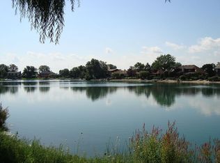 3555 Beach Ln, Northbrook, IL