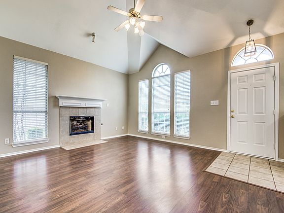 3rd image of 1484 Apenzell Ln