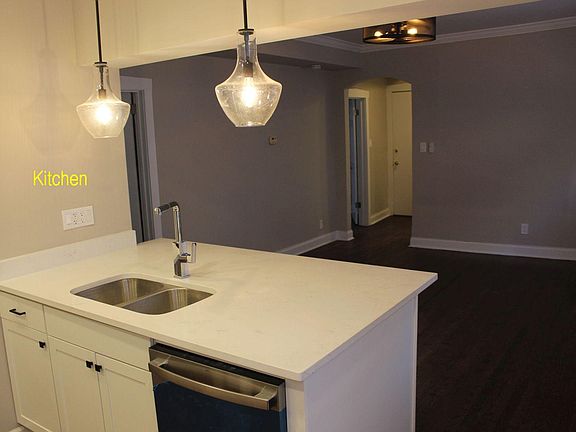 4th image of 5026 N Winthrop Ave APT 2N