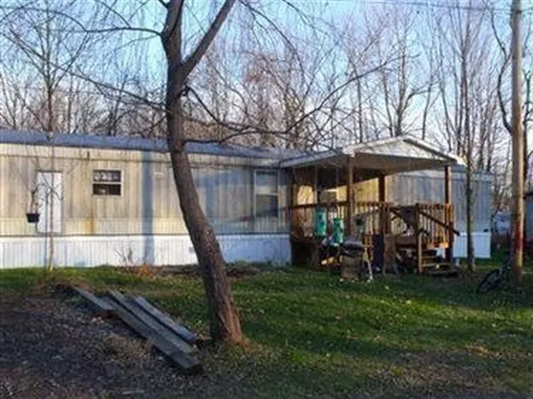 51719 Failer Rd, East Palestine, OH 44413