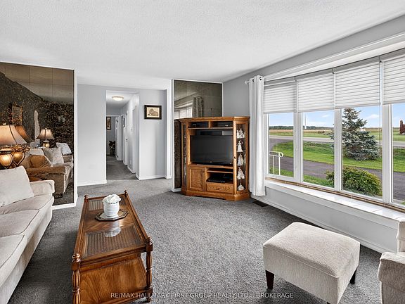 5th image of 907 Millhaven Rd