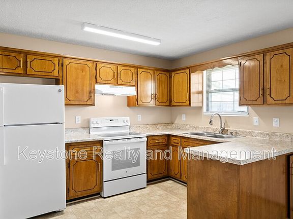 4th image of 306 Thompsonville Ln #802
