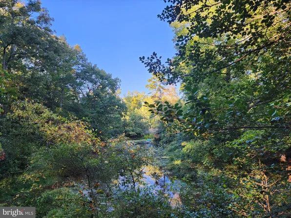 Cedar Ln, Colonial Beach, VA 22443