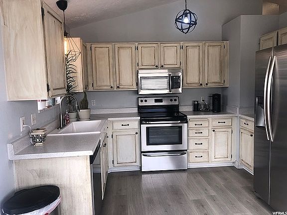 4th image of 5920 S Sunrise Cir