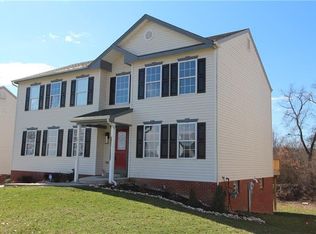 132 Stratford Ct, New Stanton, PA 15672