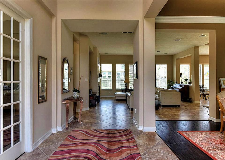 1st image of 27907 Moss Fern Dr