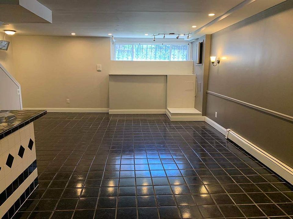 1st image of 765 Park Ave #1A